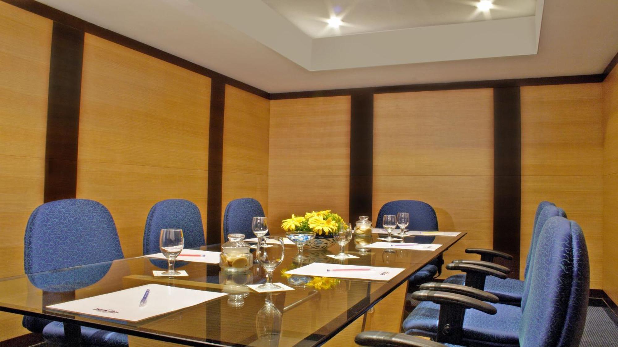 Aditya Park-A Sarovar Portico Hotel Hyderabad Exterior photo