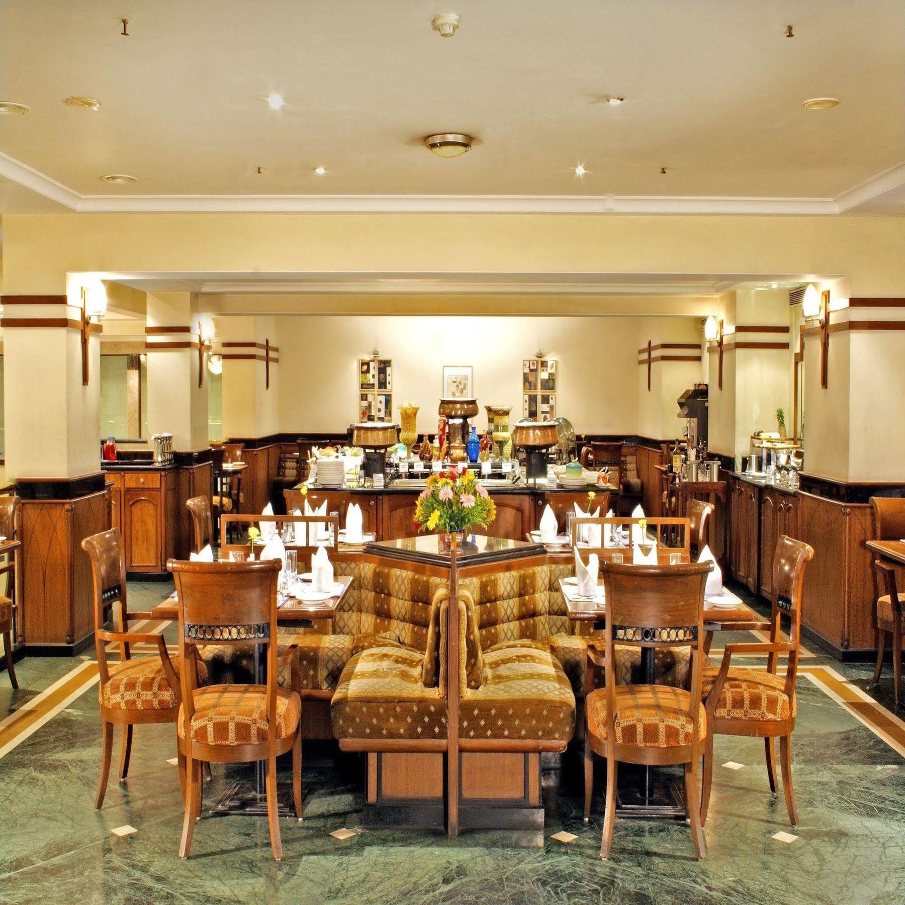 Aditya Park-A Sarovar Portico Hotel Hyderabad Exterior photo